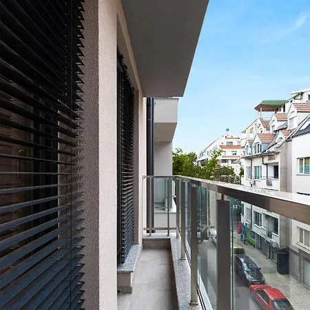 Stylish & Luxury 1bd With A Nice Terrace *